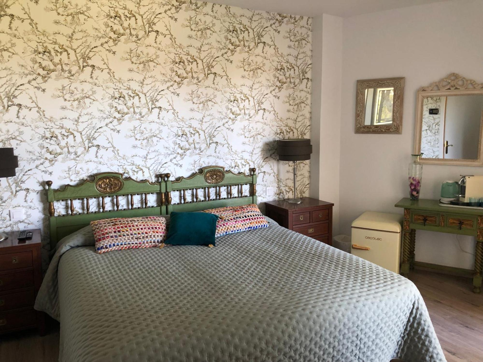 Habitacion Deluxe Con Bano Privado En Atalaya Apartagolf, Estepona Luaran gambar